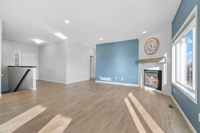 $375,000 | 811 Morrison Avenue Northwest, Annandale, MN 55302