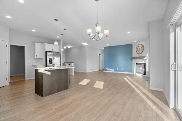 $375,000 | 811 Morrison Avenue Northwest, Annandale, MN 55302