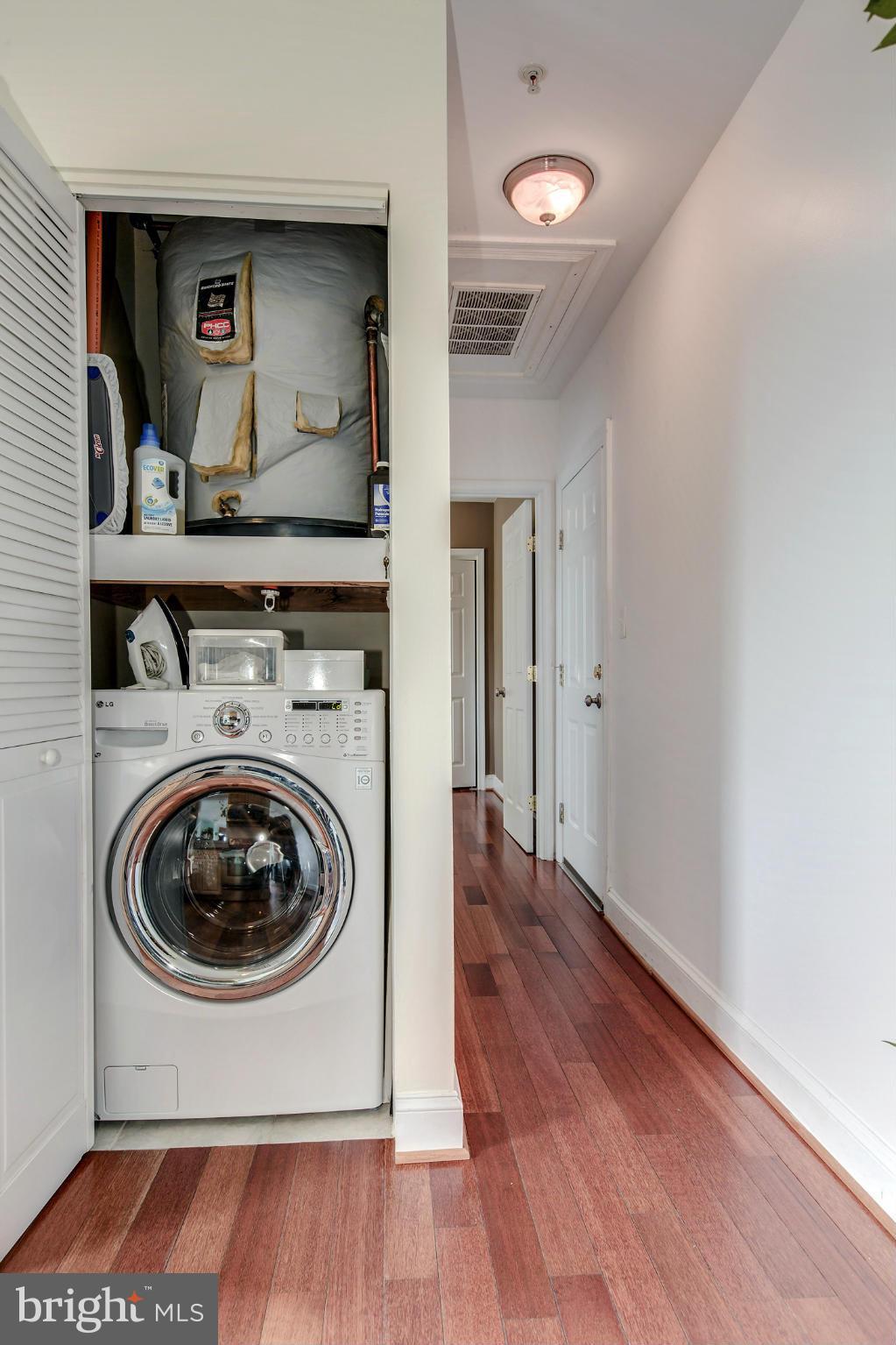 1305 East Capitol Street Southeast, Unit 302 Washington, DC 20003 - Photo 12 of 19 Interior (General)