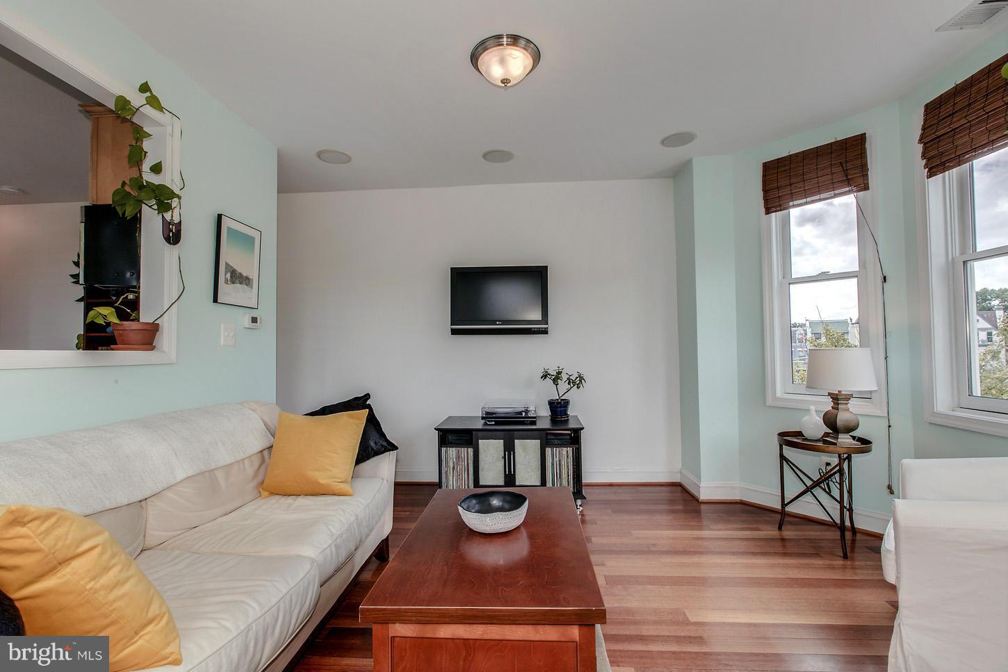 1305 East Capitol Street Southeast, Unit 302 Washington, DC 20003 - Photo 8 of 19 Living Room