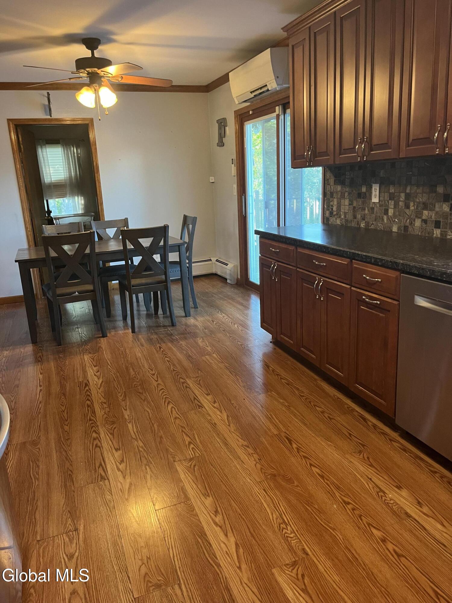 338 South Albany Road Bethlehem, NY 12158 - Photo 6 of 17 IMG_8402