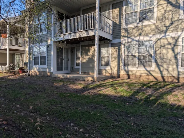 $2,500 | 5S530 Paxton Drive, Unit 1B, Naperville, IL 60563