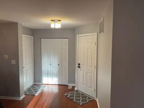 $2,500 | 5S530 Paxton Drive, Unit 1B, Naperville, IL 60563