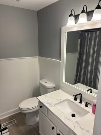 $2,500 | 5S530 Paxton Drive, Unit 1B, Naperville, IL 60563