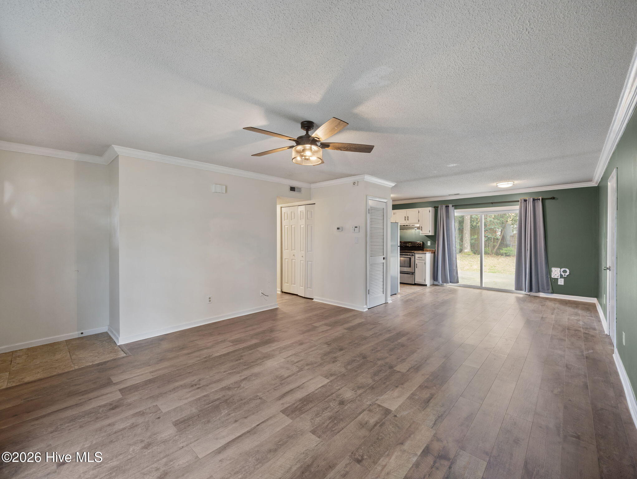 625 Shadowridge Road Jacksonville, NC 28546 - Photo 4 of 19 5-web-or-mls-625 Shadowridge Rd. 4