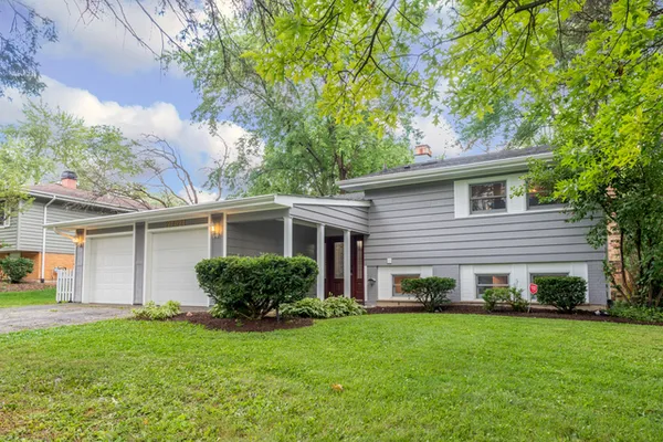 $3,200 | 21-w021 Marlborough Lane, Lombard, IL 60148