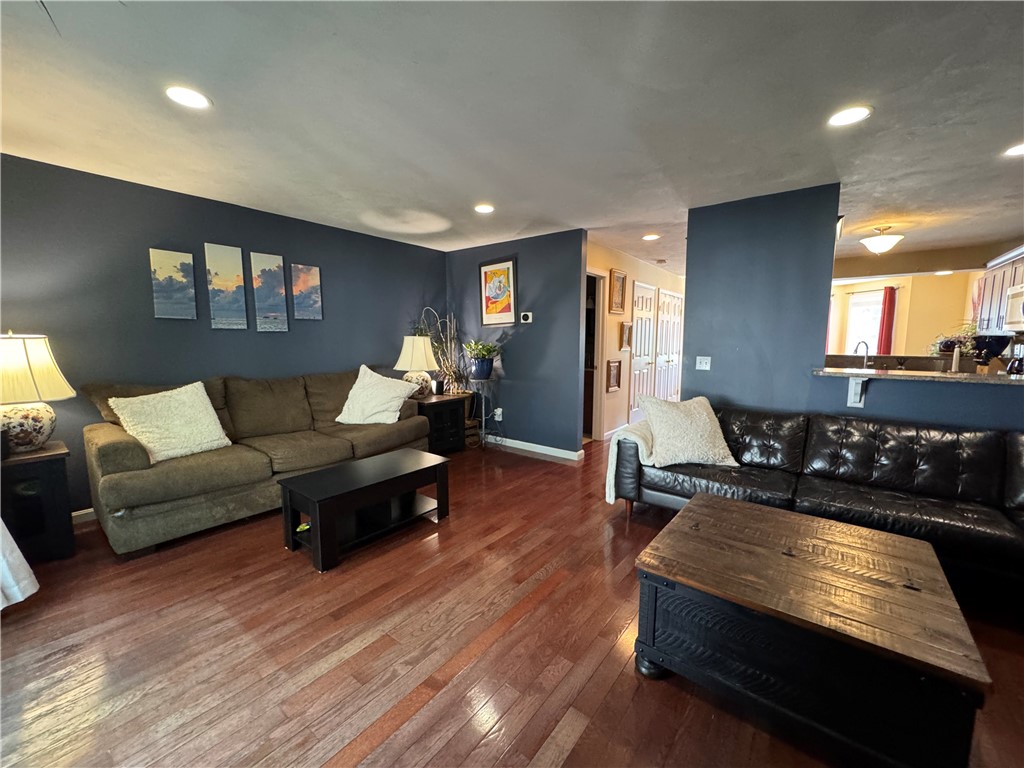 660 Cottage Street, Unit 6 Pawtucket, RI 02861 - Photo 13 of 32