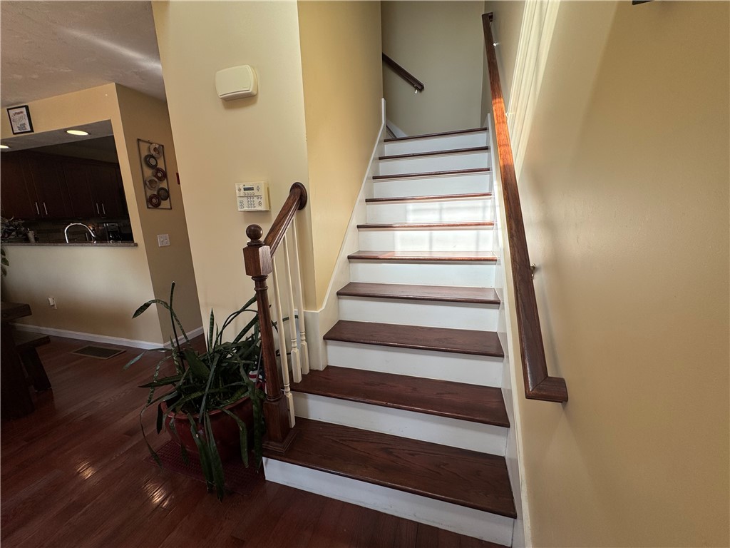 660 Cottage Street, Unit 6 Pawtucket, RI 02861 - Photo 15 of 32