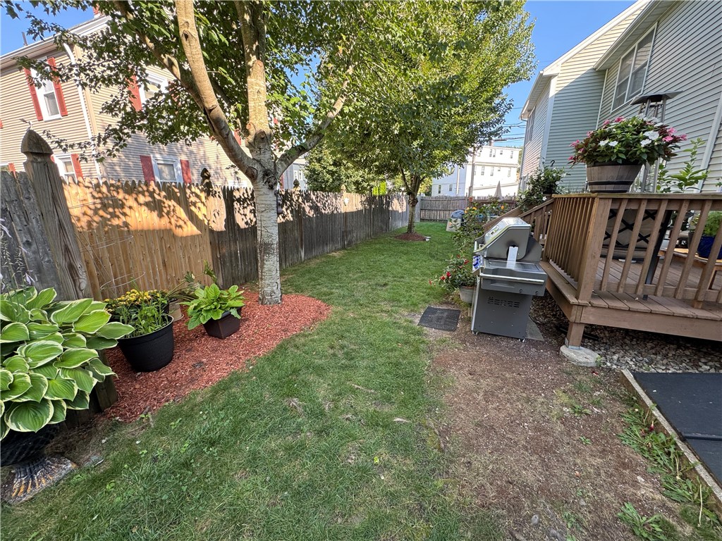 660 Cottage Street, Unit 6 Pawtucket, RI 02861 - Photo 28 of 32