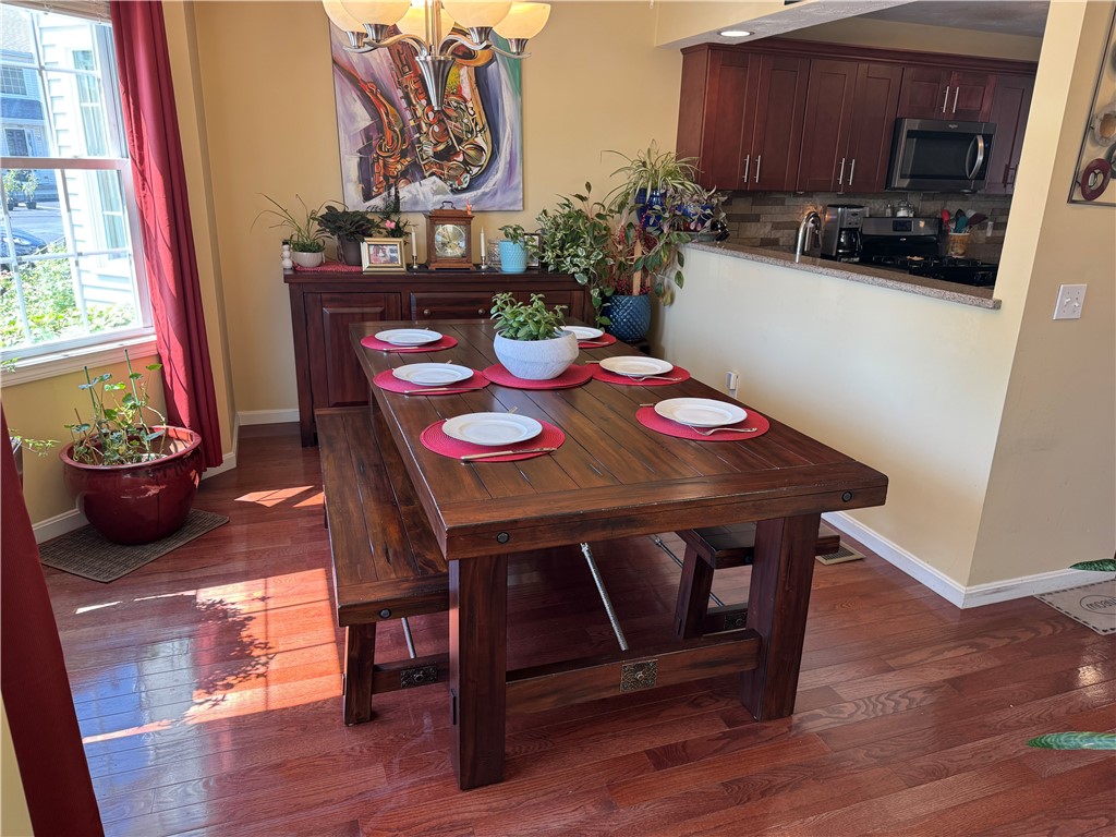 660 Cottage Street, Unit 6 Pawtucket, RI 02861 - Photo 4 of 32