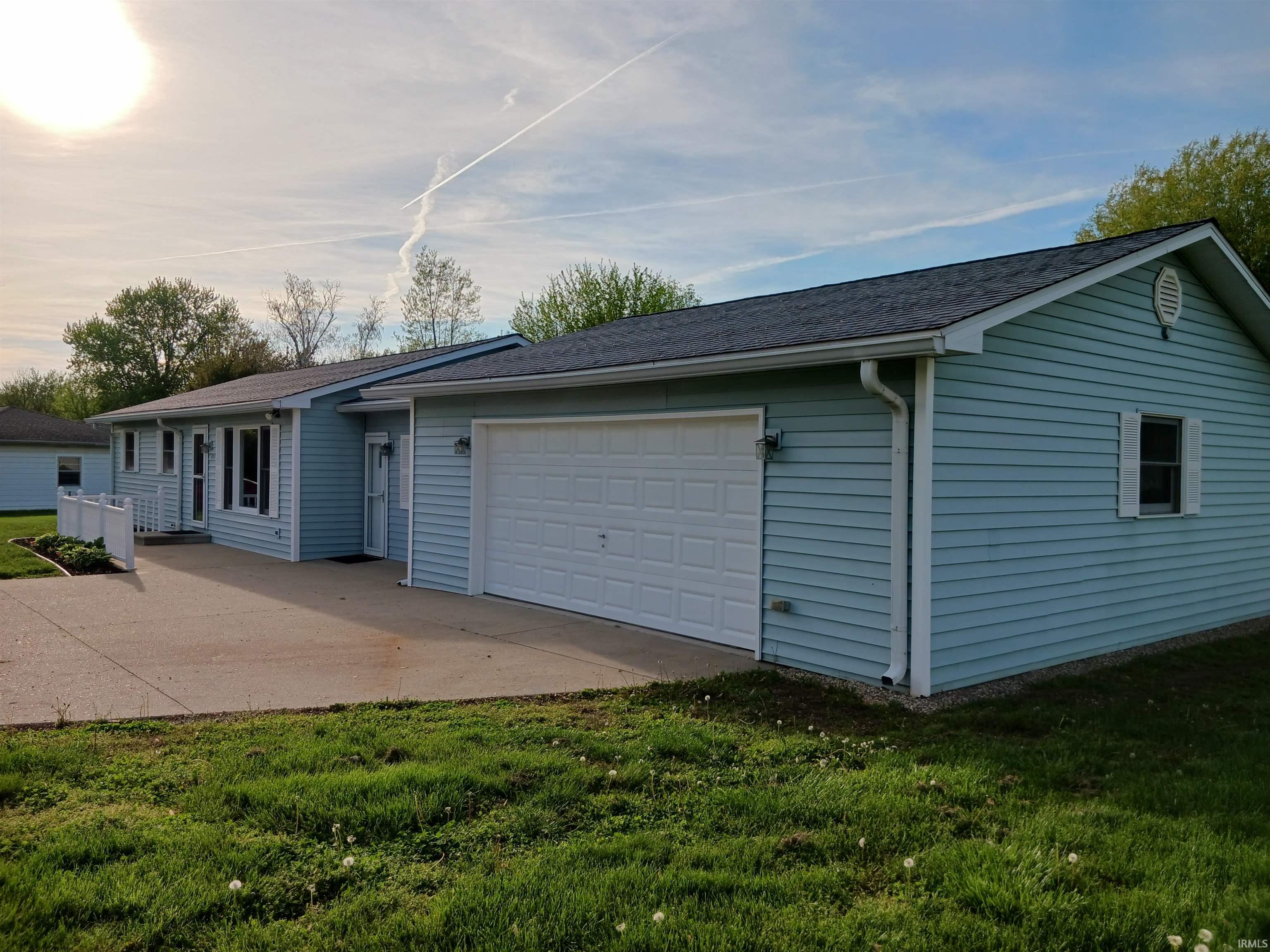 112 Pineview Drive Vincennes, IN 47591 - Photo 11 of 25