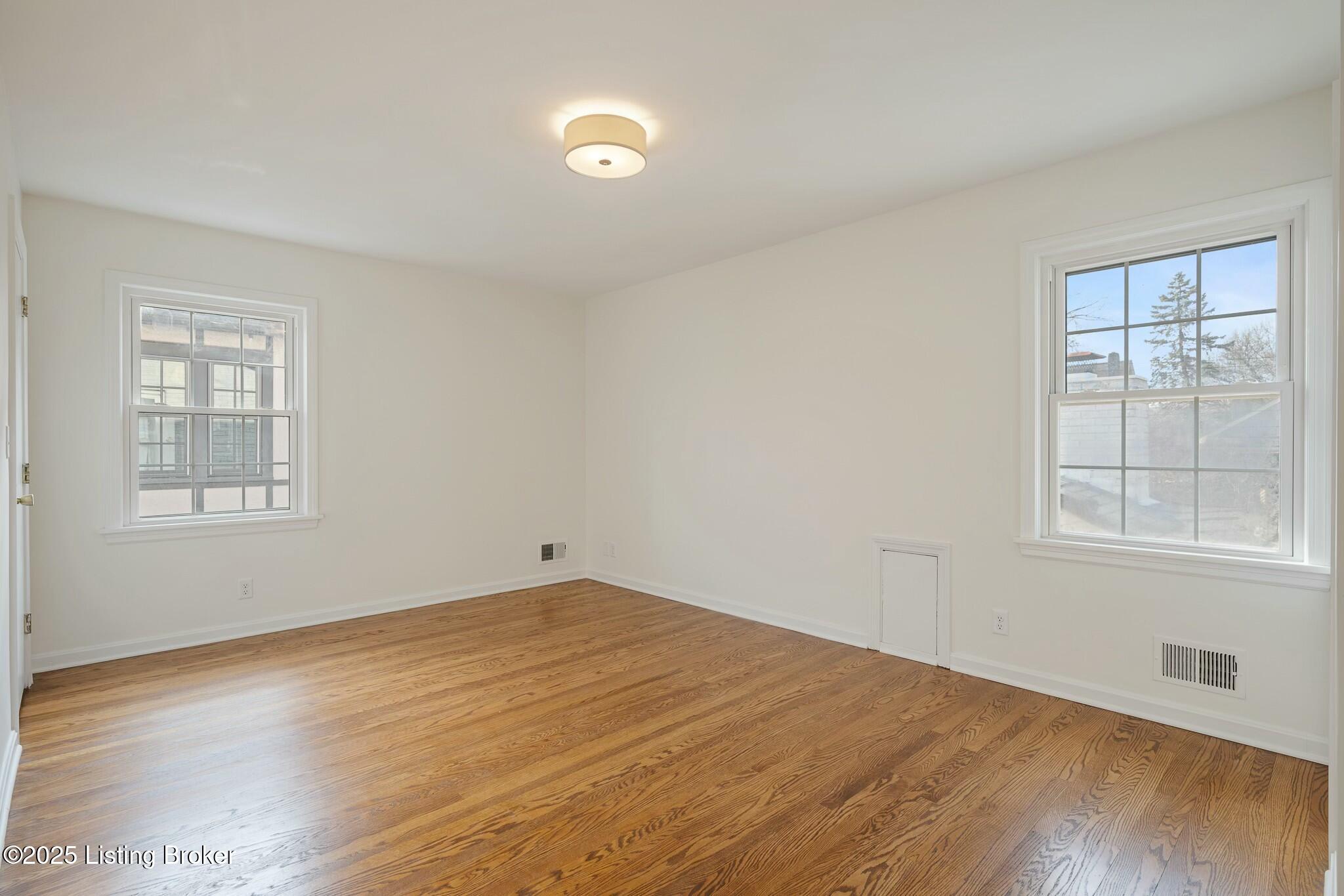 2320 Broadmeade Road Louisville, KY 40205 - Photo 28 of 38 Primary Bedroom