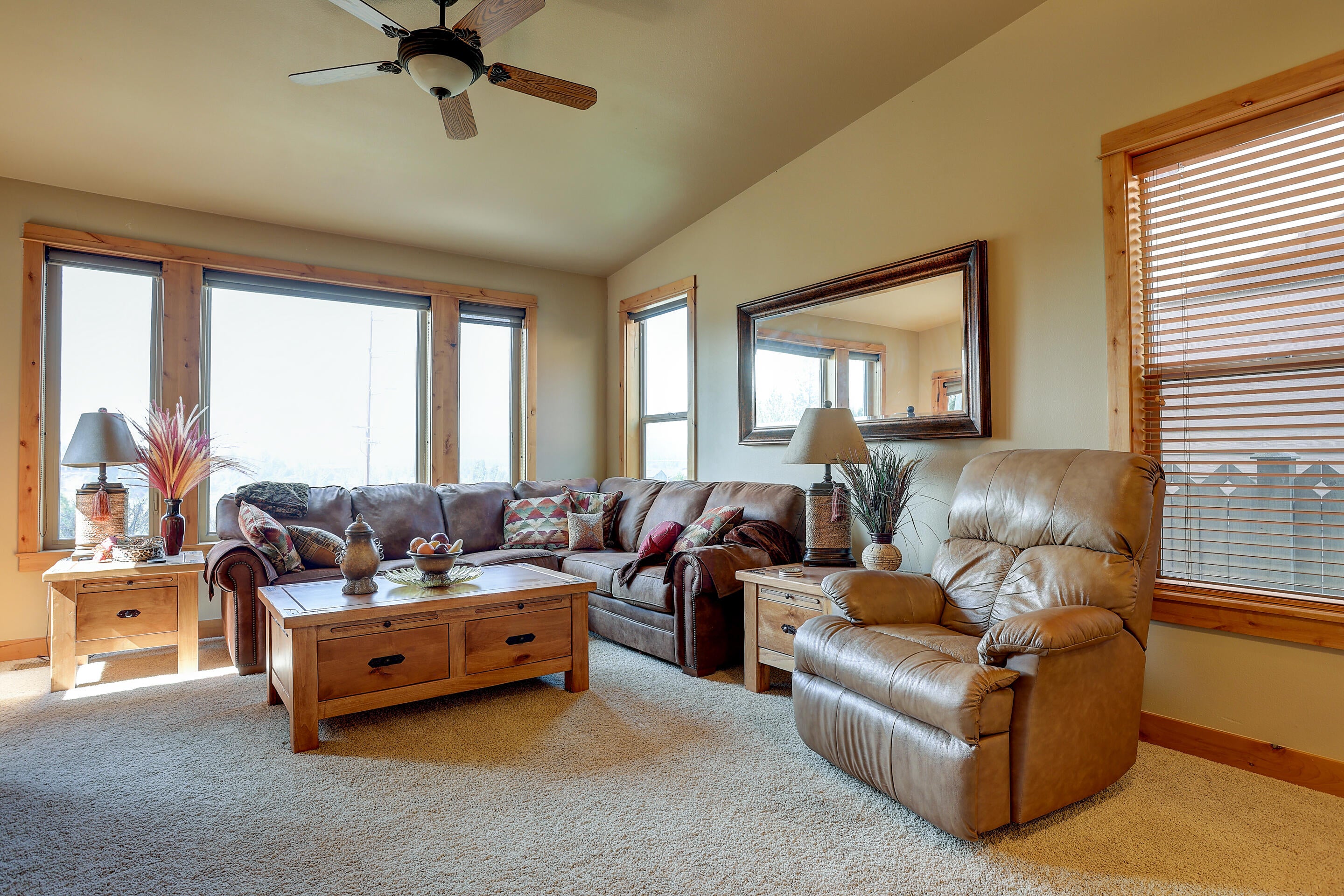 875 SW Blakely Road MLS-10