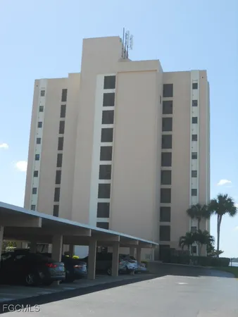 $3,000 | 3300 North Key Drive, Unit 4W, North Fort Myers, FL 33903
