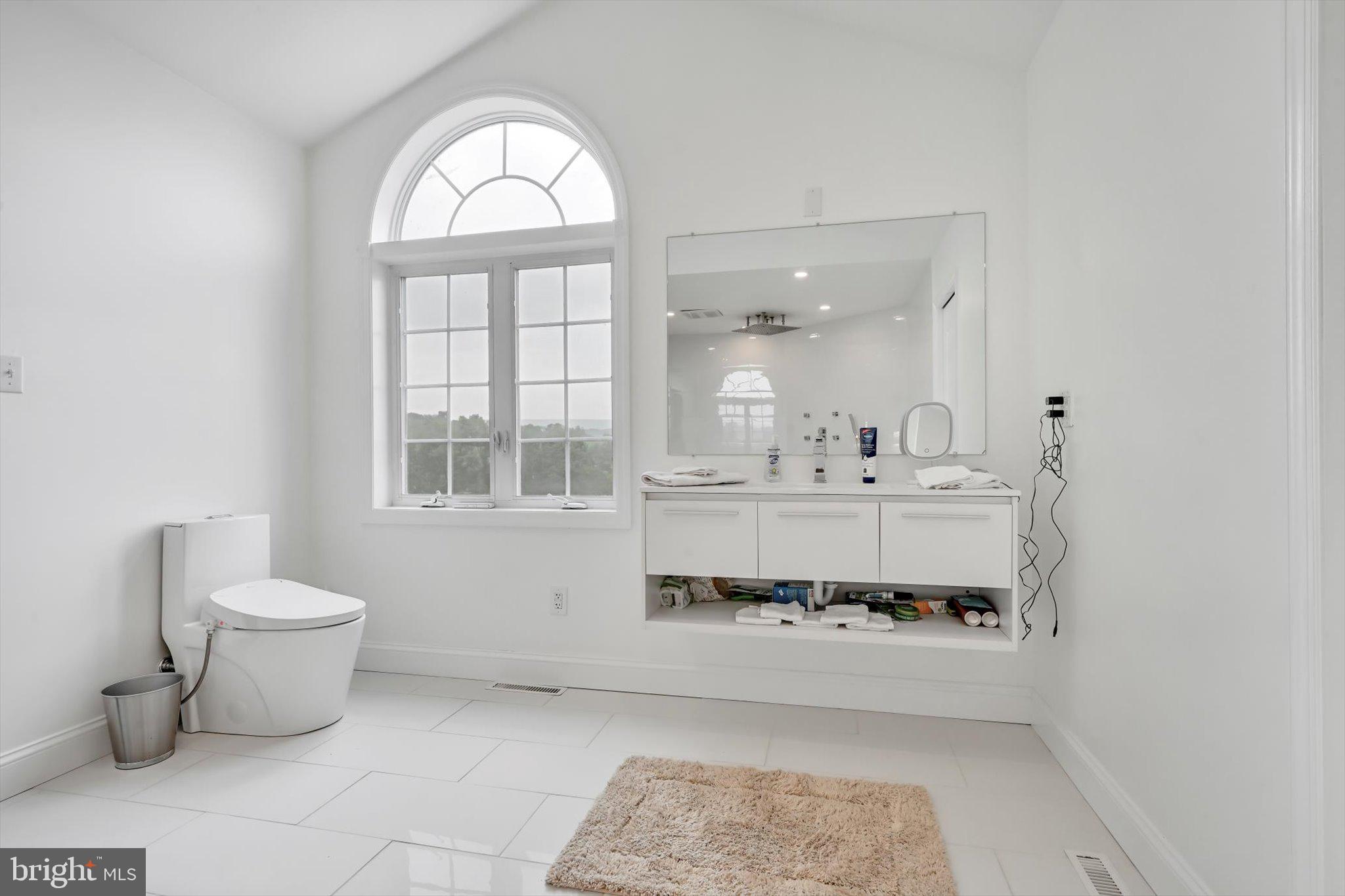 19 Kutz Road Schuylkill Haven, PA 17972 - Photo 25 of 69 Primary en suite