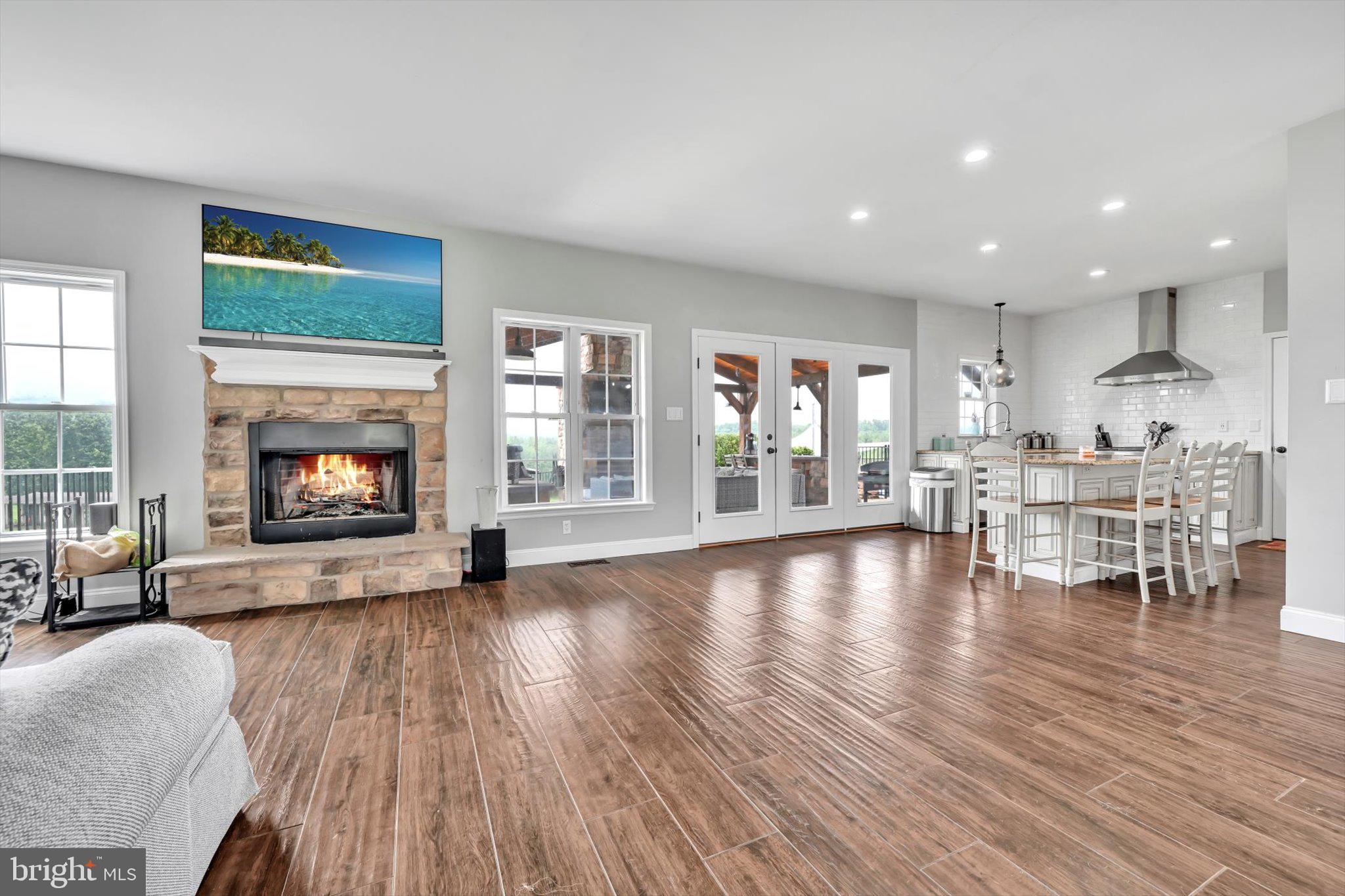 19 Kutz Road Schuylkill Haven, PA 17972 - Photo 30 of 69 Living room with views to outdoor living space