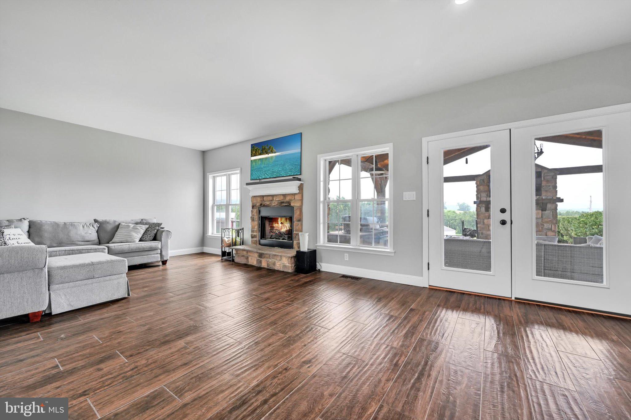 19 Kutz Road Schuylkill Haven, PA 17972 - Photo 33 of 69 Living room with views to outdoor living space