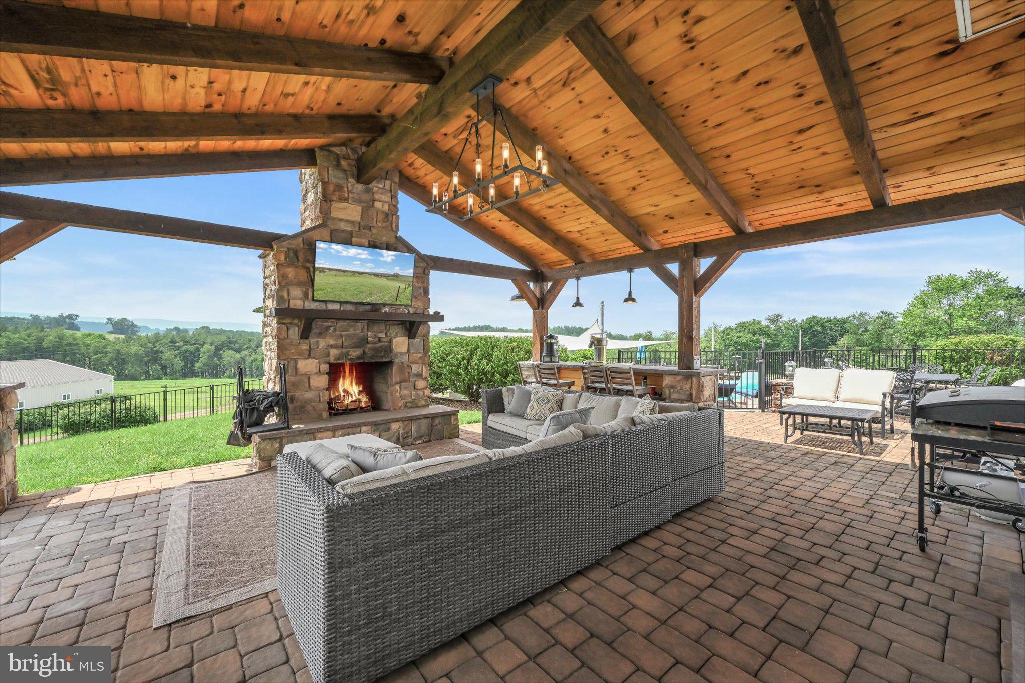 19 Kutz Road Schuylkill Haven, PA 17972 - Photo 9 of 69 Outdoor living space