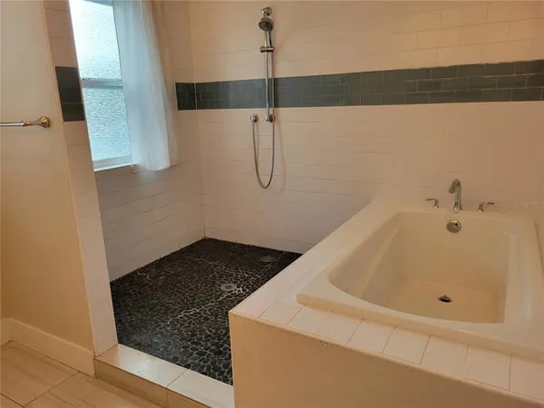 $3,100 | 1212 South Bumby Avenue, Orlando, FL 32806