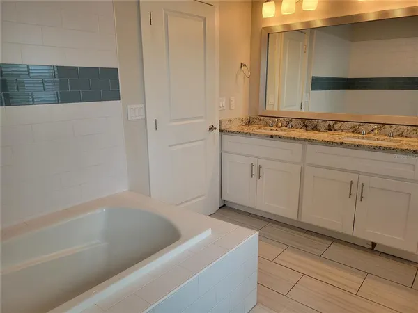 $3,100 | 1212 South Bumby Avenue, Orlando, FL 32806