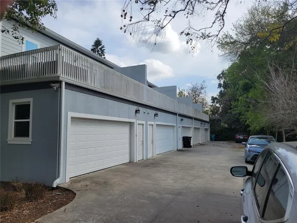 $3,100 | 1212 South Bumby Avenue, Orlando, FL 32806