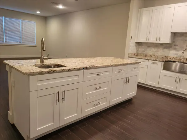 $3,100 | 1212 South Bumby Avenue, Orlando, FL 32806