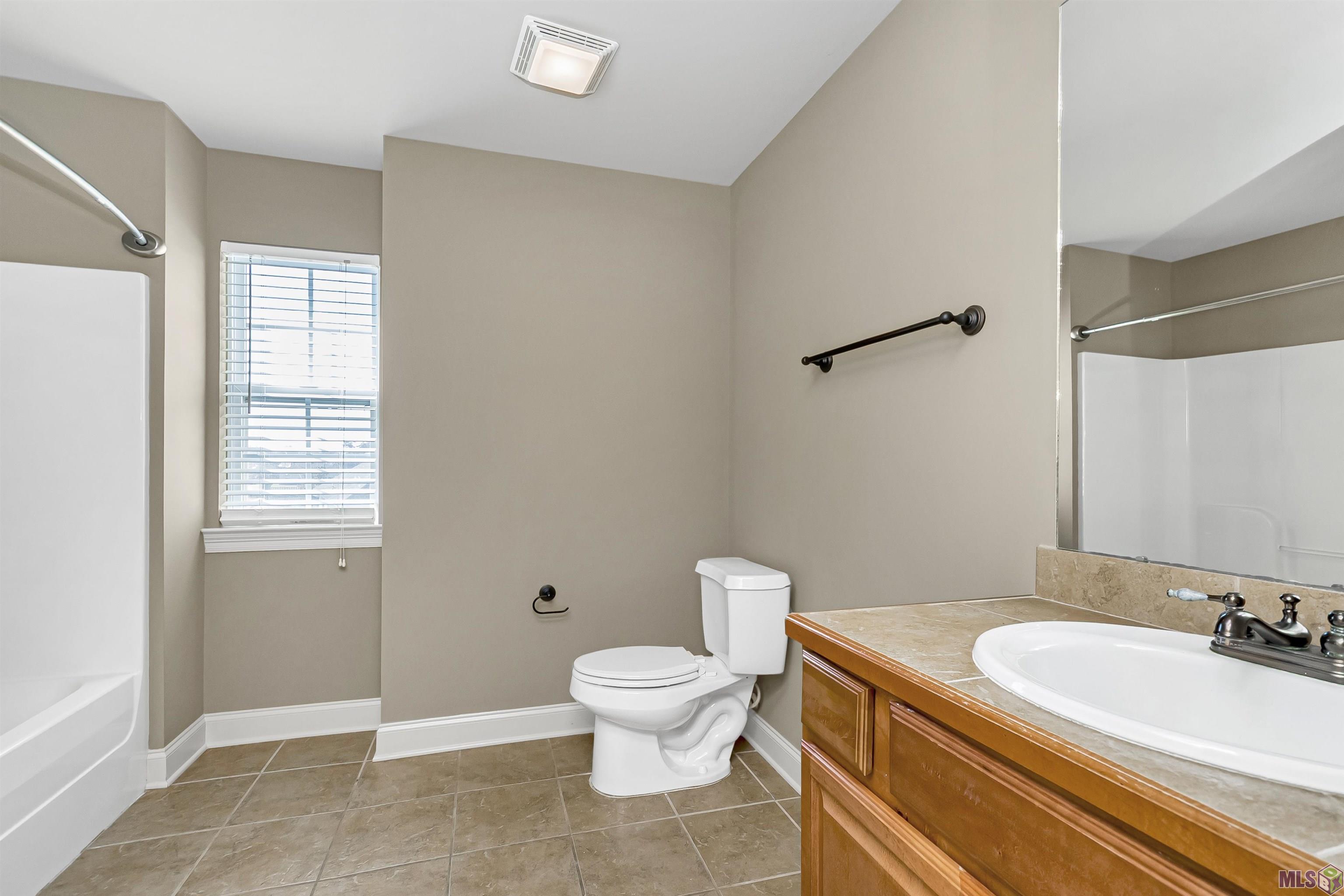 13819 Stone Gate Drive Baton Rouge, LA 70816 - Photo 20 of 24