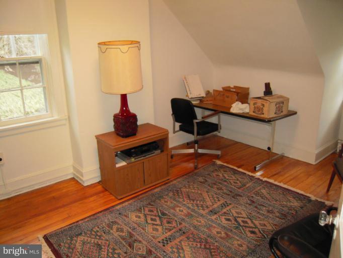 4220 Wickford Road Baltimore, MD 21210 - Photo 18 of 19 Bedroom #4