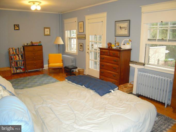 4220 Wickford Road Baltimore, MD 21210 - Photo 7 of 19 Bedroom (Master)