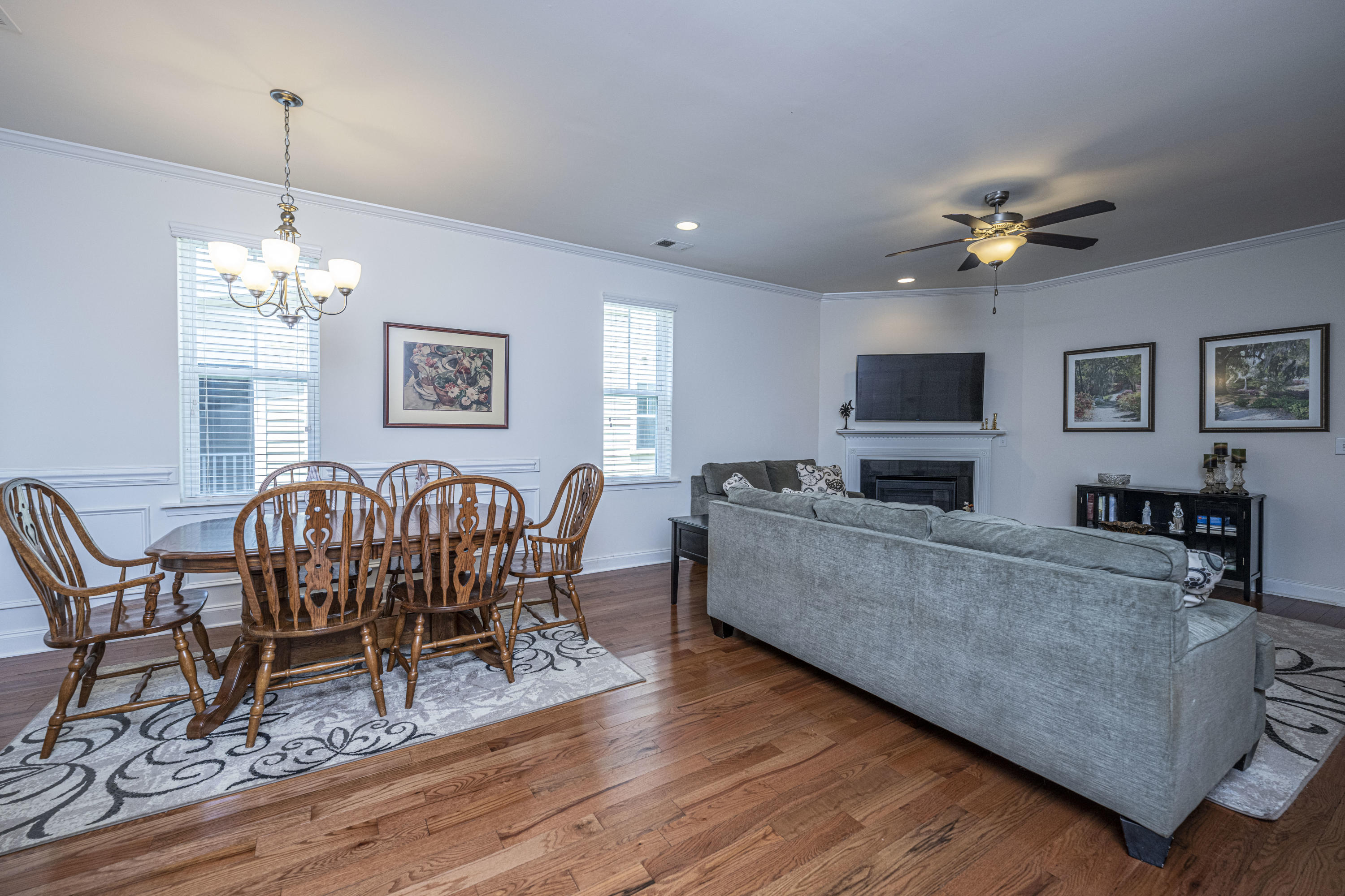1247 Dingle Road Mount Pleasant, SC 29466 - Photo 10 of 44 Family & Dining