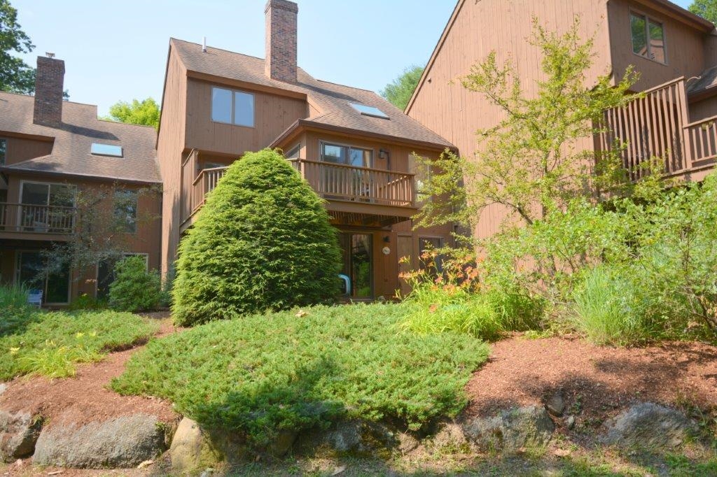 3 Lakeview Place Grantham, NH 03753 - Photo 1 of 14