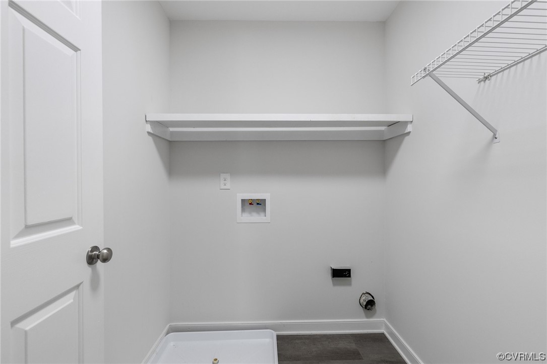 507 Rivers Bend Circle Chester, VA 23836 - Photo 31 of 41 a bathroom with a sink