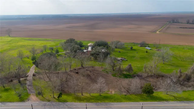 $1,450,000 | 2009 FM 950 Road, Eagle Lake, TX 77434