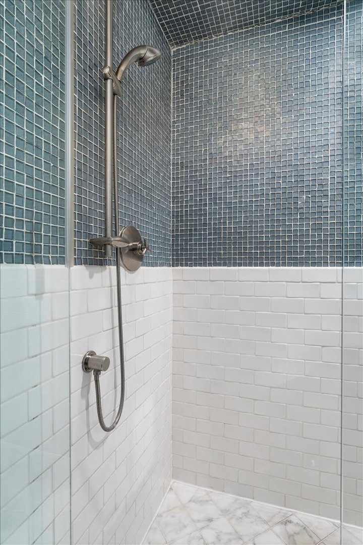1346 West Addison Street, Unit 3E Chicago, IL 60613 - Photo 34 of 40 Gallery Image 34