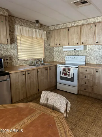 $25,900 | 2420 West 5th Avenue, Unit 32, Apache Junction, AZ 85120
