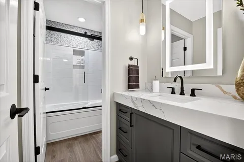 $1,595,000 | 202 Fick Farm Road, Chesterfield, MO 63005