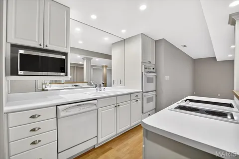 $1,595,000 | 202 Fick Farm Road, Chesterfield, MO 63005