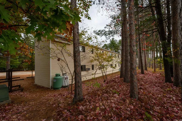 $189,000 | 42 Wylie Court, Unit 9, Conway, NH 03860