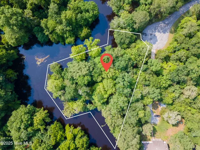 $70,000 | 366 Paul Drive, Trenton, NC 28585