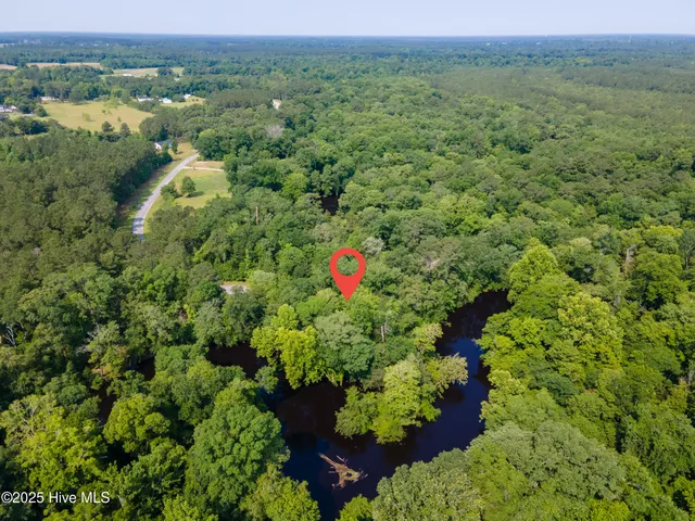 $70,000 | 366 Paul Drive, Trenton, NC 28585