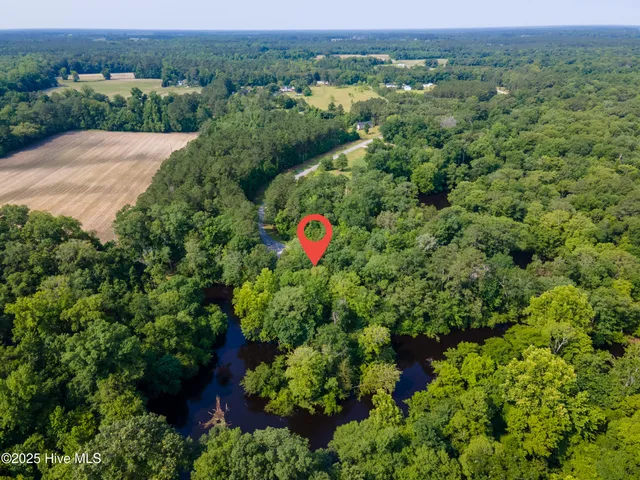 $70,000 | 366 Paul Drive, Trenton, NC 28585