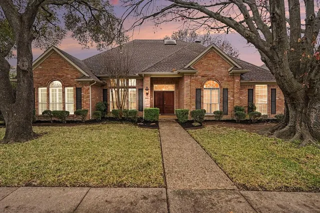 $739,000 | 6646 Genstar Lane, Dallas, TX 75252