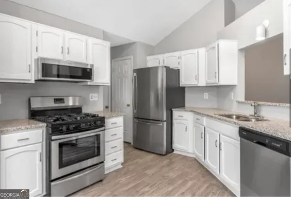 $289,000 | 956 Forest Path, Stone Mountain, GA 30088