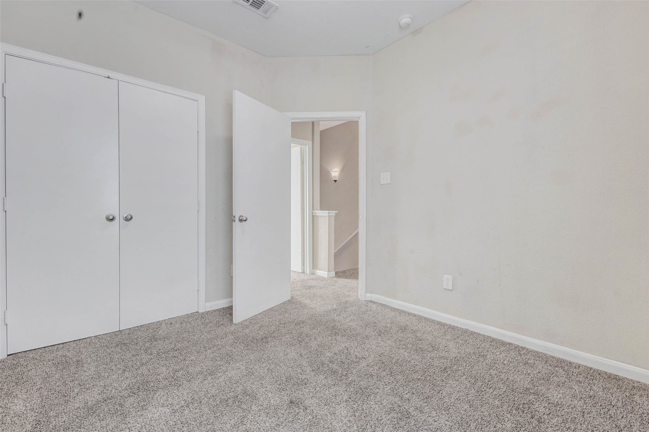 8622 Torcello Street Houston, TX 77031 - Photo 23 of 28 a view of an empty room