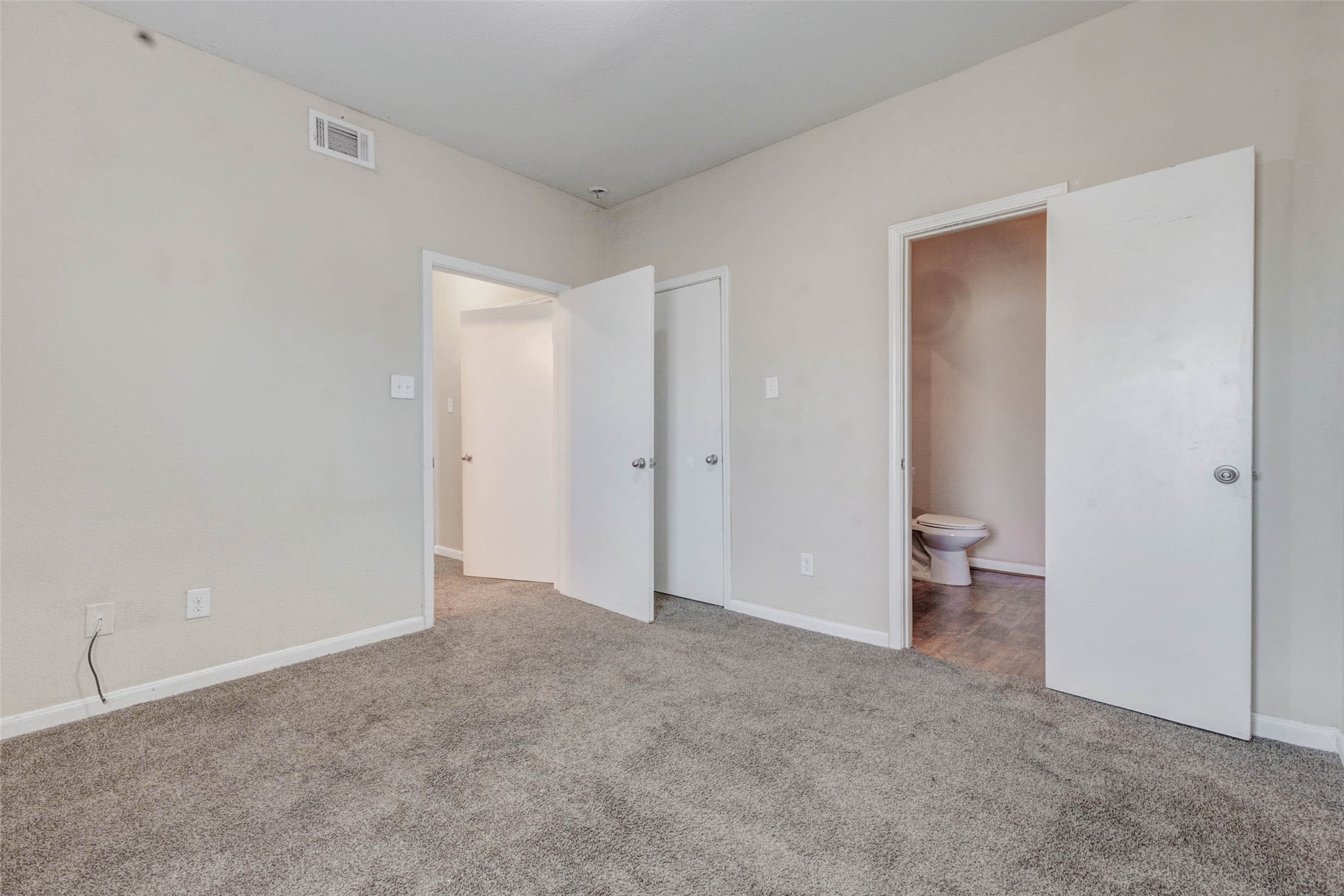 8622 Torcello Street Houston, TX 77031 - Photo 10 of 28 a view of an empty room