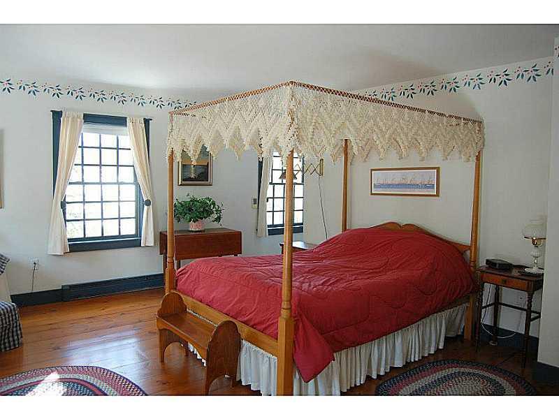129 Tondreaus Point Road Harpswell, ME 04079 - Photo 22 of 35 Master Bedroom.