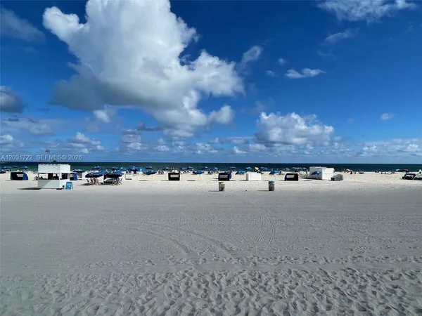 $2,699 | 1390 Ocean Drive, Unit 201, Miami Beach, FL 33139