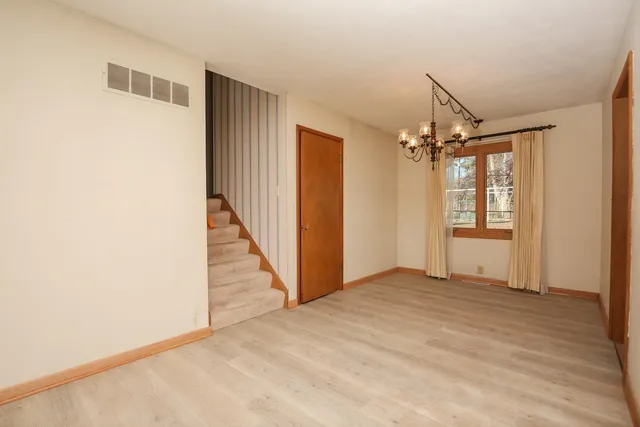 $2,450 | 1705 Elmwood Drive, Bettendorf, IA 52722