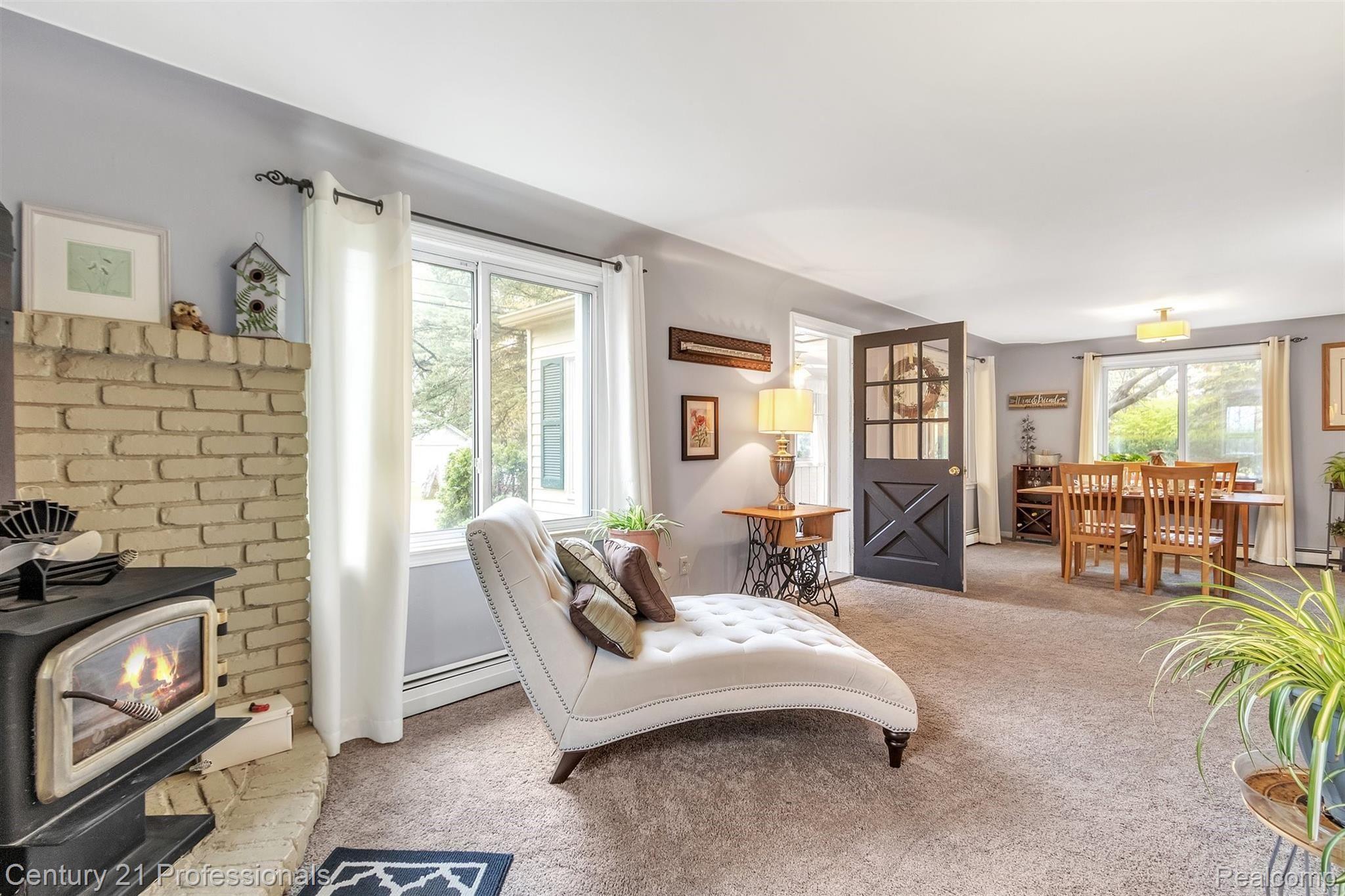 160 Grace Avenue Rochester, MI 48307 - Photo 11 of 51 14-160 Grace Ave-Windowstill Real Estate Photography-14.jpg