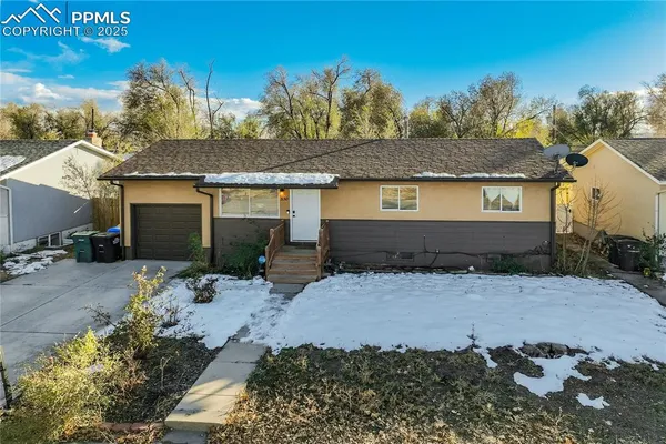 $325,000 | 330 Columbine Street, Fountain, CO 80817